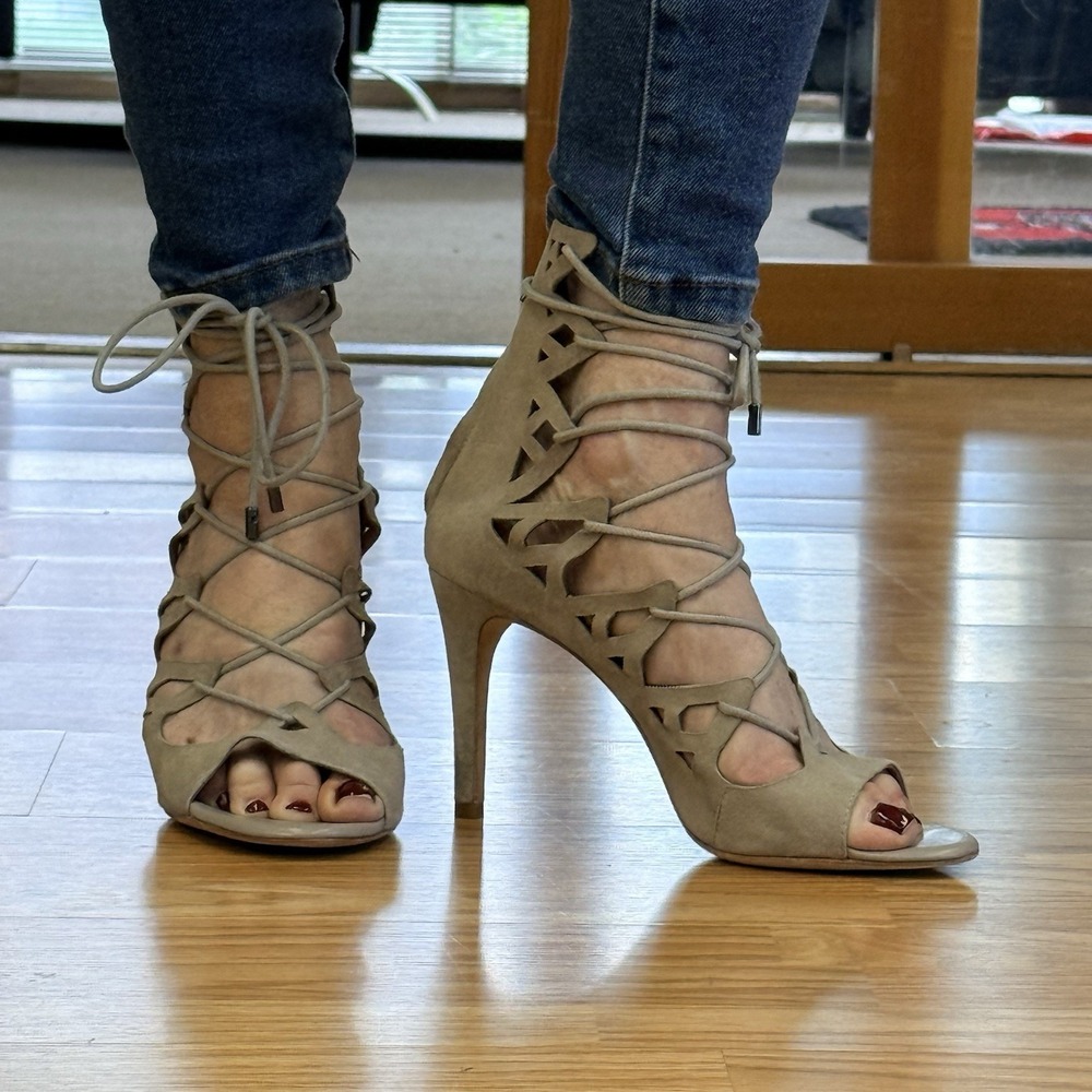 Joie Quinn  Women's Gladiator Suede Sandal Size 9 - Picture 3 of 4